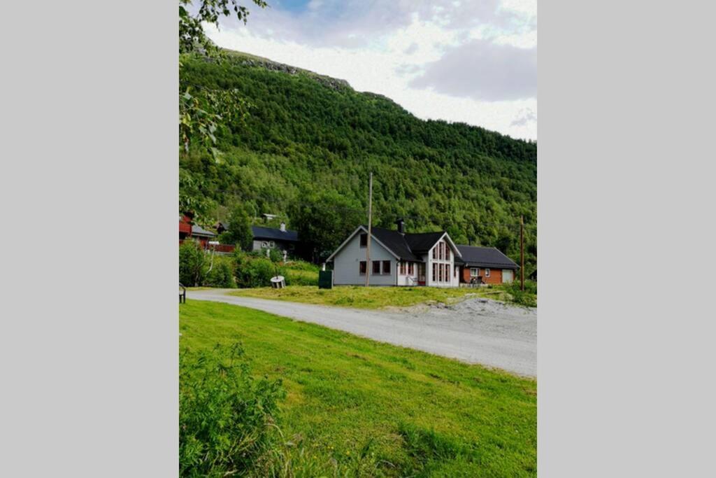 Casa Kleiv I Sogndalsdalen Villa Exterior photo